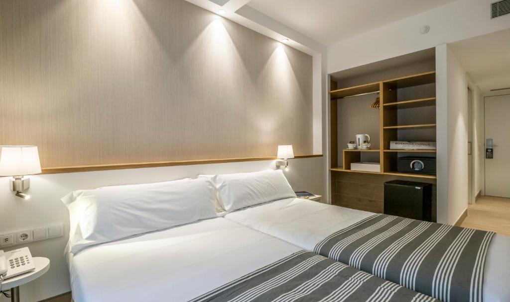 Hotel Rosamar Es Blau - Adults Only +21 Lloret de Mar Exterior foto