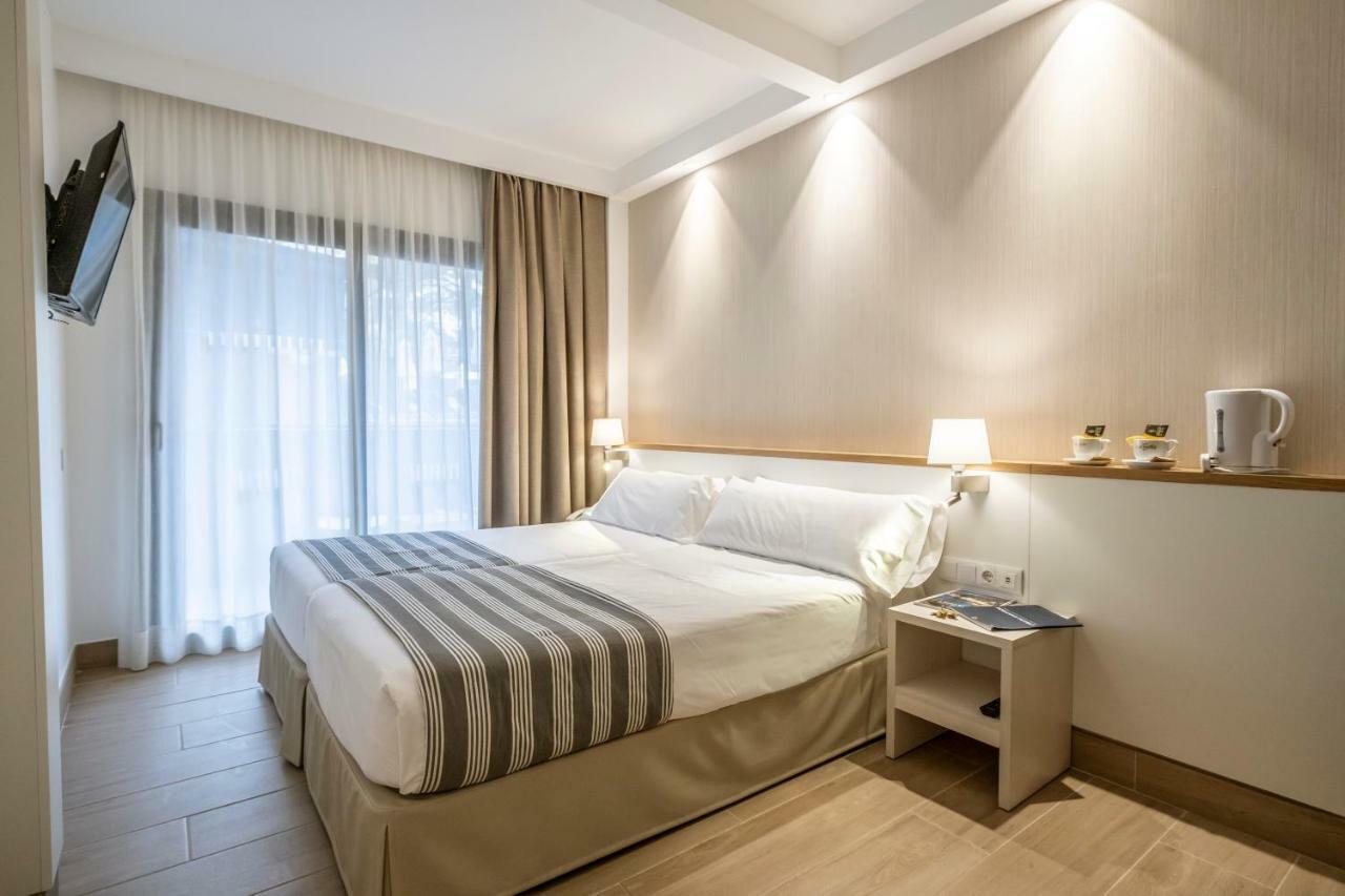Hotel Rosamar Es Blau - Adults Only +21 Lloret de Mar Exterior foto